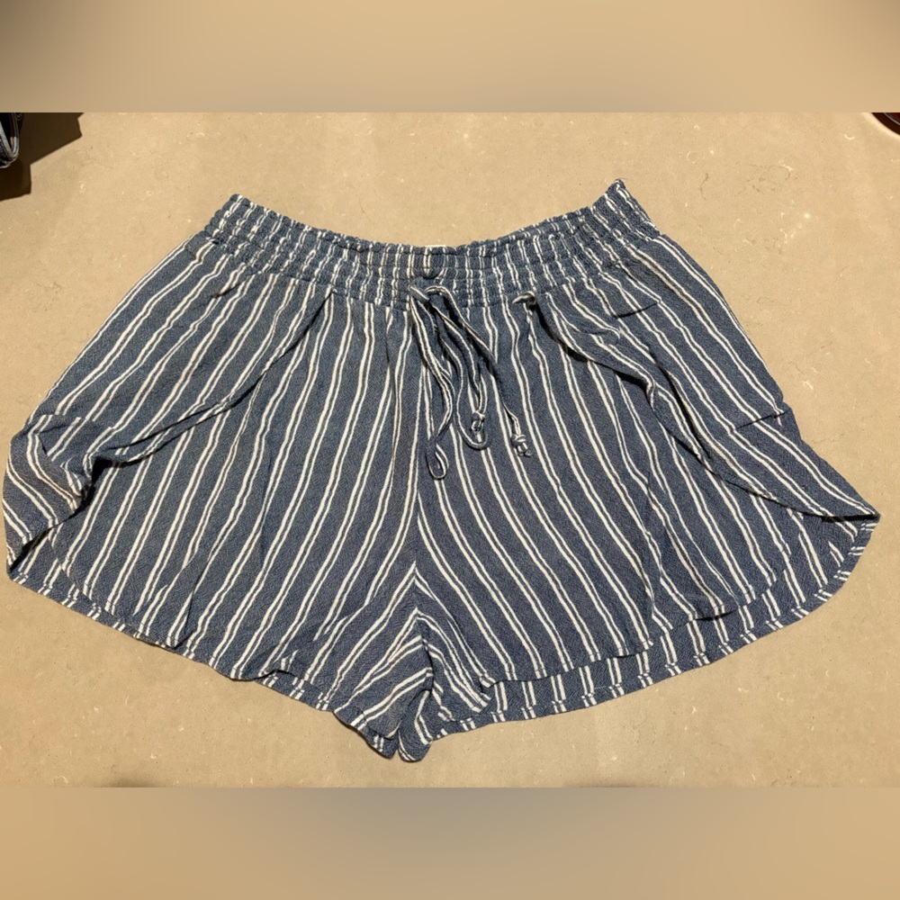 American Eagle Outfitters Navy and White Striped Shorts